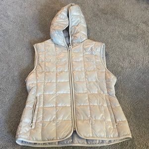 Sperry quilted vest